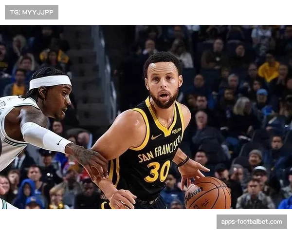 勇士老板感叹库里追梦老而弥坚 仍保持顶级水准助力球队辉煌